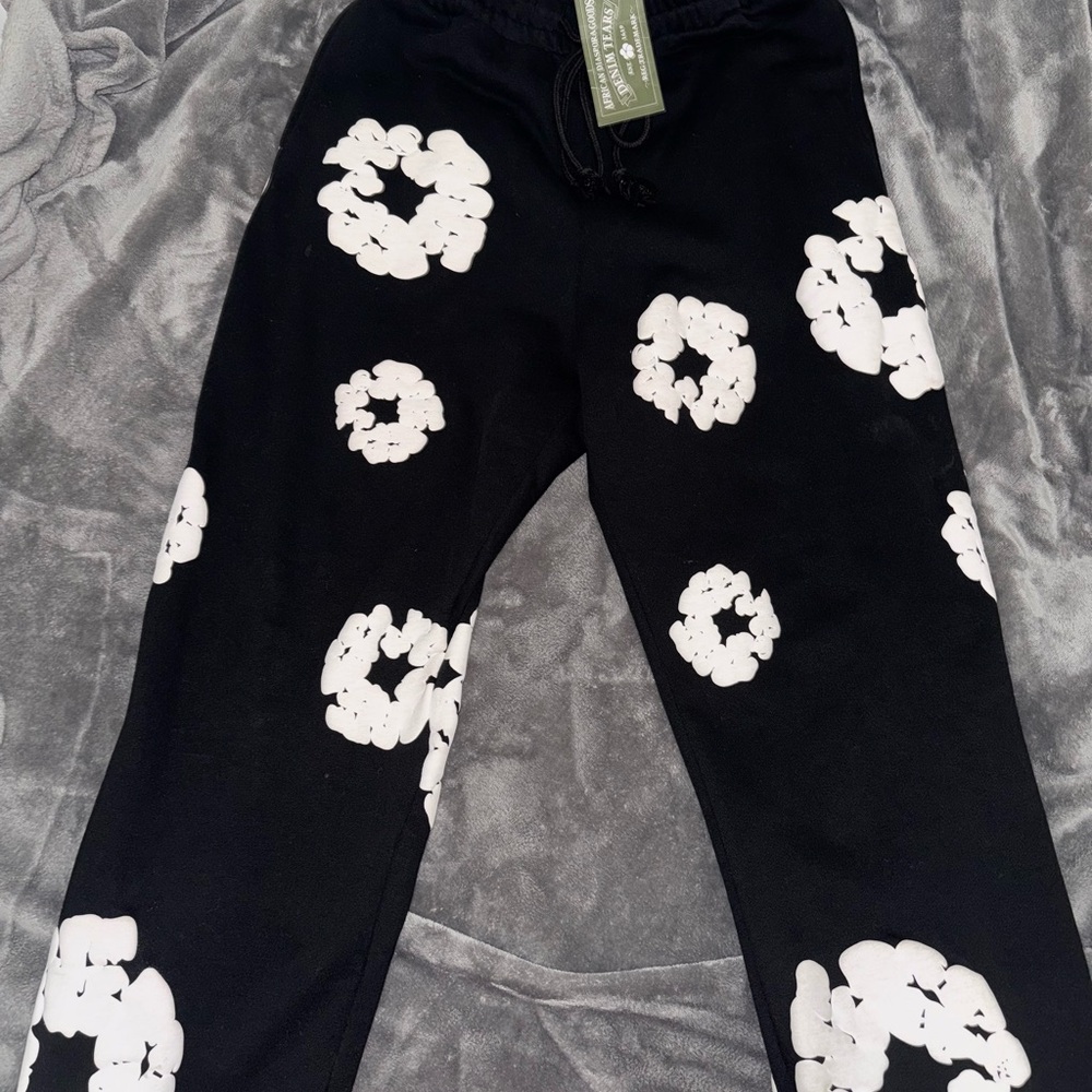 Denim Tears The Cotton Wreath Sweatpants 'Black'